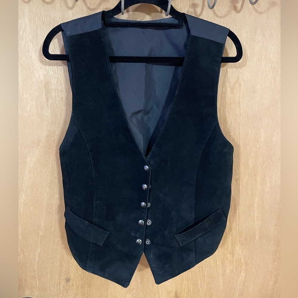 VINTAGE-black suede vest